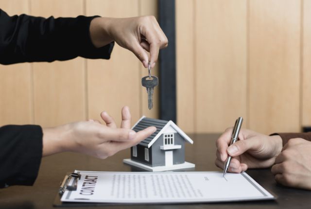 How to Legally Transfer Property Ownership in Texas
